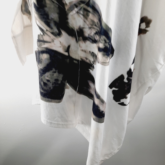 NWOT Simon Chang Monochrome Artistic Tunic - Picture 4 of 14